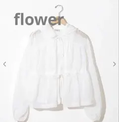 新品未使用タグ付きflowerレディフレアフーディーホワイトのサムネイル