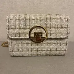 ・韓国・ホワイトツイード クラッチバッグ ゴールド金具