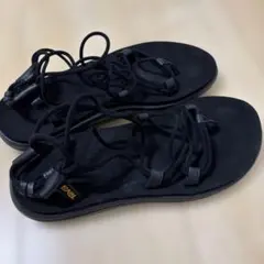Teva VOYA INFINITY ストラップサンダル ブラック24.5くらい