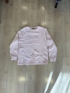 GUESS ピンク クルーネック トレーナー