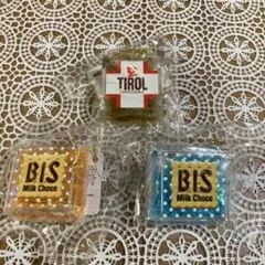 チロルチョコ　ちゅるぷかチャーム　3種 オイルチャーム　オイルキーホルダー