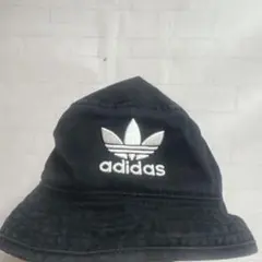 美品 アディダス バケットハット 黒 フリーサイズ　S-152