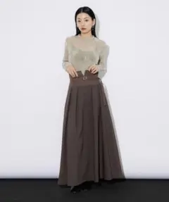 ユナイテッドトウキョウ　フルフレアドッキングスカート ハイウエスト ブラウン