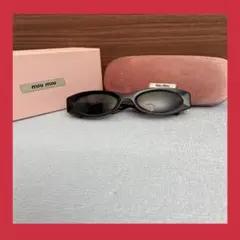 miu miu キャットアイサングラス ブラックフレーム 金ロゴ 箱ケース