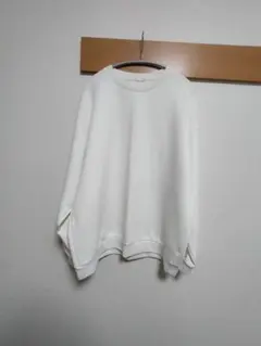 メルカリ市特別価格！ GU オーバーサイズダブルフェイス ホワイトスウェット