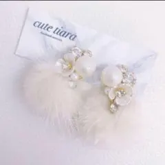 再販◇大人気！！パールフラワー×ふわふわファー　ピアスイヤリング