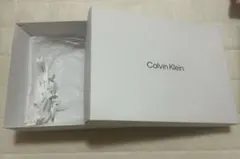 Calvin Klein ギフトボックス 空箱　リボン付き28cm×37.5cmのサムネイル