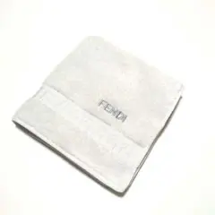 【最終価格】フェンディ ハンカチ 新品 / FENDIのサムネイル