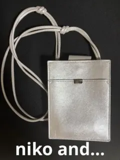 niko and… シルバー ショルダーバッグ