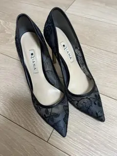 セール　ダイアナ　レースパンプス　ネイビー