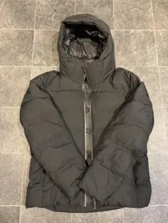 【美品】ユニクロ シームレスダウン Lサイズ 黒