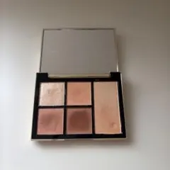 SNIDEL フェイススタイリスト 01 Iconic Beige
