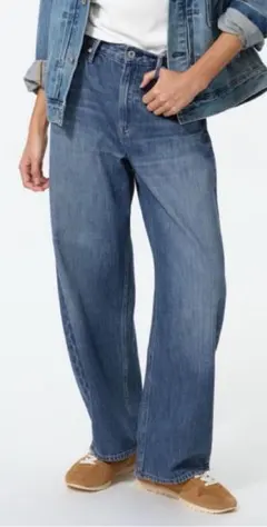 UNIQLO バギーカーブジーンズ 67 BLUE 新品 サイズ25