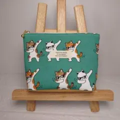 感謝価格 SALE 猫柄 スクエアポーチ 20cmファスナーポーチ