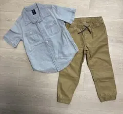 GAP 半袖シャツとベージュパンツ　2点セット