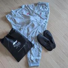 Qatar Airways ビジネスクラス ルームウェアセット グレー