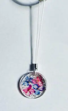 花モチーフ レジンキーホルダー