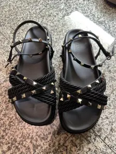 Valentino ウェッジ　サンダル　ブラック　ロックスタッズ　厚底　37のサムネイル