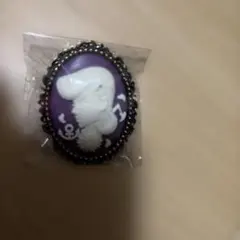 ジョジョの奇妙な冒険 アニメ10周年記念展 カメオ風ブローチ 東方仗助