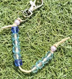 Item thumbnail for item 3757d99c-4b8f-4a1a-bdeb-e746e662799c