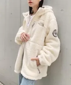 THE NORTH FACE プレイグリーンフリース アイボリー