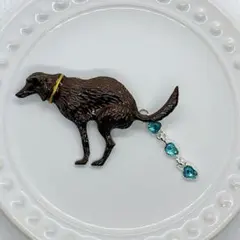 犬　ブローチ　バッジ ピンズ　ピンブローチ　おもしろ　プレゼント　個性　キラキラ
