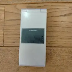 ドコモ　ガラケー　SH-06B