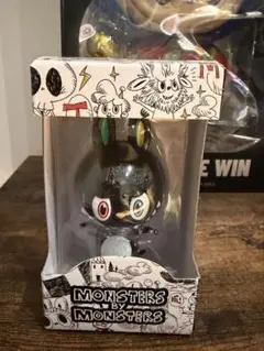 POPMART ラブブ 10周年記念展 Mini ZIMOMO Ton