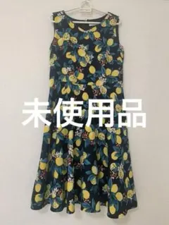 ノースリーブワンピースのサムネイル