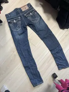 お*こ様 TRUE RELIGION ブーツカットデニム インディゴ - メルカリ