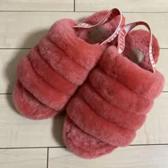 美品　UGG アグ フラッフ イヤー スライド　ファー サンダル 24