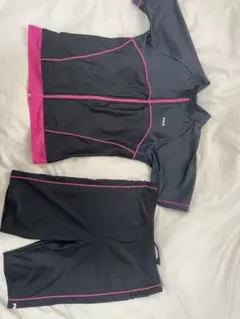 FILA レディース水着　ブラック&ピンク