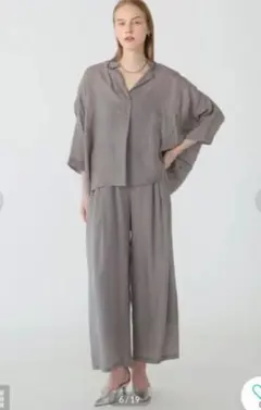 Dgy D*g*y ディージーワイスタンドカラーブラウスとパンツのセット売り 