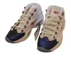 リーボックスニーカー