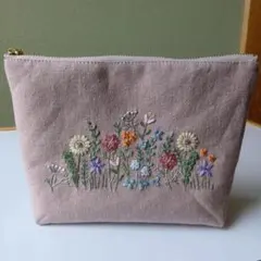 手刺繍ハンドメイド ポーチ