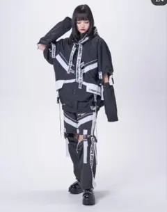 鉄アキラ 直筆サインポートレート2種セット - メルカリ