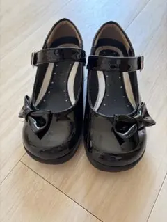 リボン付きブラックフォーマルシューズ　18センチ