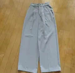 【春夏服】アースミュージック&エコロジー★ライトグレー ワイドパンツ★Sサイズ