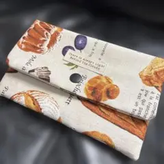 通帳ケース　パン柄　マルチケース ナチュラルポーチ ハンドメイド