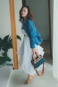 Item thumbnail for item 08839c06-a7a7-45c5-9a99-3c7153bc9e16