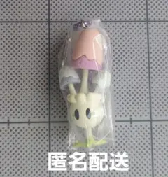 ポケモンセンターガチャ　蓄光フィギュアチャーム　ネマッシュ