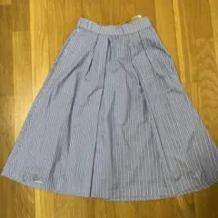 ブルーストライプ フレアスカート　新品　タグ付きのサムネイル