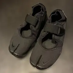 NIKE エアリフト ウィメンズモデル オールブラックのサムネイル