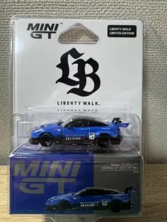Nissan LB-Silhouette Works GT 35GT-RRのサムネイル
