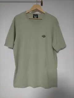 luz トライバル Tシャツのサムネイル