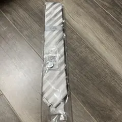 シルバー ストライプ ネクタイ