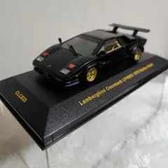 ランボルギーニウルフカウンタックixoミニカー 1/43