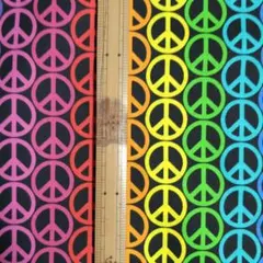 Love&Peace柄 · 160 cm Fabric Tradition