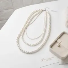 3連パール　ネックレス　ロングネックレス　上品　韓国　 　結婚式　お祝い