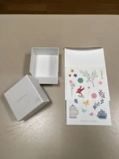 新品 最新 ヴァンクリーフ アンド アーペル 空き箱 シールのサムネイル